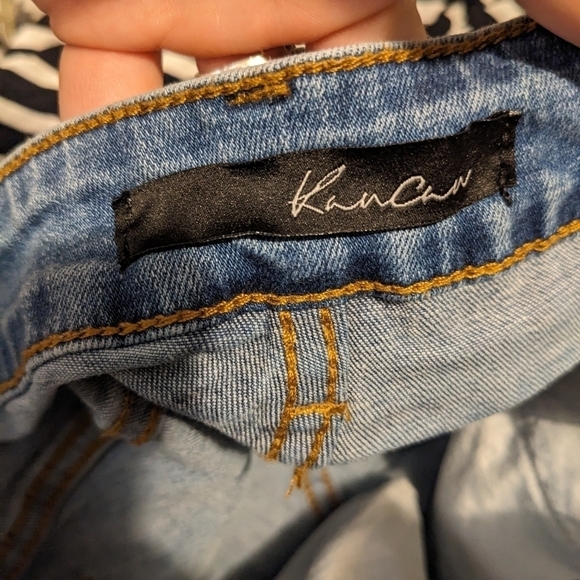 Kancan cuffed Jean shorts - Picture 3 of 5